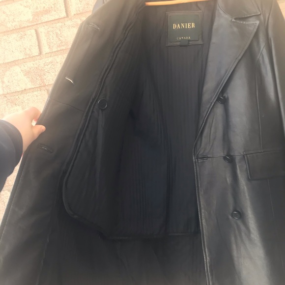 Danier Genuine Leather Black Jacket/Trench Coat - Picture 9 of 10
